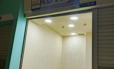 sewa kios toko murah tangcity mall tangerang kota baju accessoris