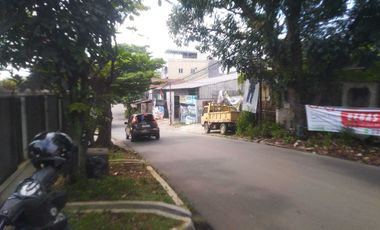 Rumah disewakan pinggir jalan raya Bogor Baru