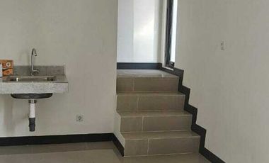 Disewakan Rumah Brand New 2 Lantai Dalam Cluster Nismara Harapan Indah