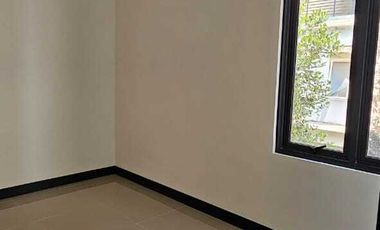 Disewakan Rumah Brand New 2 Lantai Dalam Cluster Nismara Harapan Indah