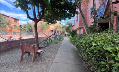 Se arrienda bonita casa en Villas de Altagracia en Jamundí