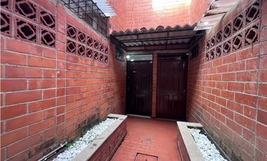 Se arrienda bonita casa en Villas de Altagracia en Jamundí