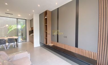 RUMAH 2 LANTAI FULL FURNISH 3 MENIT KE TVRI JOGJA