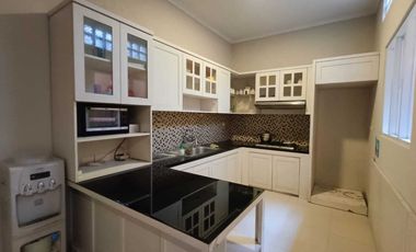 Rumah Tengah Kota Daerah Srimahi 2 lantai Minimalis