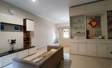 Rumah Tengah Kota Daerah Srimahi 2 lantai Minimalis