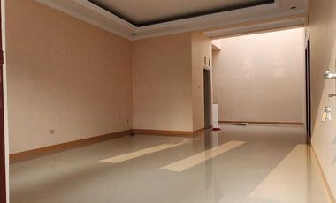 RUMAH MINIMALIS 700JT AN 10 MNT KE LRT CIKUNIR