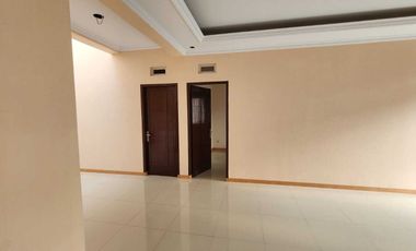 RUMAH MINIMALIS 700JT AN 10 MNT KE LRT CIKUNIR