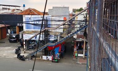 DIJUAL RUMAH TUA SUPER STRATEGIS – CUMA SELANGKAH KE ALUN-ALUN CIMAHI!