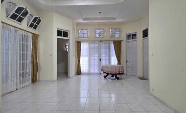 rumah cantik minimalis dgn tanah luas di bdi.