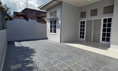 rumah cantik minimalis dgn tanah luas di bdi.