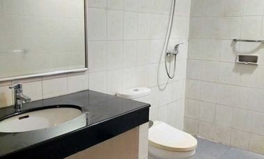 Disewakan Rumah 2lt Semifurnished di Kebayoran Baru - Jakarta Selatan