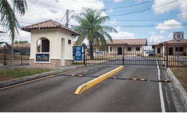 Amplia Vivienda a la venta con un súper precio
