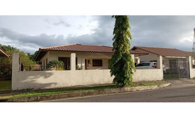 Amplia Vivienda a la venta con un súper precio