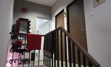 Take Over Rumah 2 lantai di Perunahan Grand Bukit Dago serpong