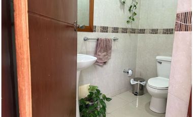 VENTA CASA CON PISCINA LOMA DE SAN JOSE SABANETA