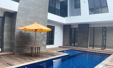 Emerald cove gading serpong