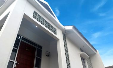 Rumah Solo di jual palur ngringo dekat klinik mojosongo  uns