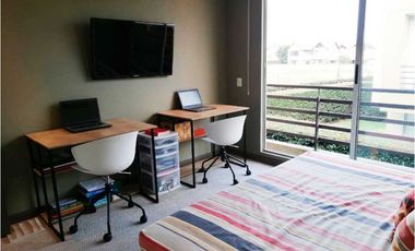 VENDO ILUMINADA CASA EN CONJUNTO CERRADO EN CAJICA (IC)