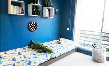 VENDO ILUMINADA CASA EN CONJUNTO CERRADO EN CAJICA (IC)