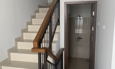 Rumah mewah baru berfasilitas di buahbatu bandung  dekat akses tol