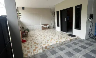 Dijual rumah 1.2 M mewah semifurnished LT 128 LB140 di galaxy depan taman