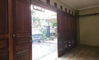 Dijual rumah hook hitung tanah bisa utk usaha LT 182 hrg 1.5 M di galaxy bbs banjir