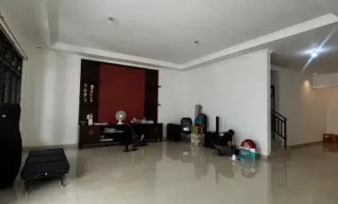 Dijual cepat rumah tempat usaha strategis ramai dkt Mall GGP LT 300LB419 bulevard galaxy