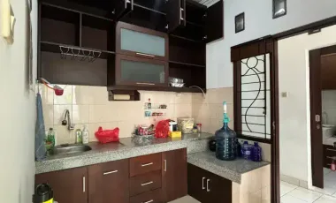 Dijual cepat rumah tempat usaha strategis ramai dkt Mall GGP LT 300LB419 bulevard galaxy