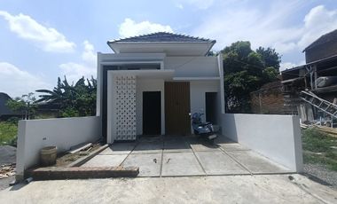 Rumah Baru Cantik SHM, Ready Unit Finishing Bonus Free Pjk Pembelian