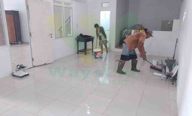 DISEWAKAN RUMAH CANTIK DI TAMANSARI METROPOLITAN, HARGA SANGAT MURAH