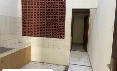 PARKIR 3 MBL DISEWAKAN RMH LUAS SIAP HUNI AKSES PNGGIR JLN 2 MBL TEBET