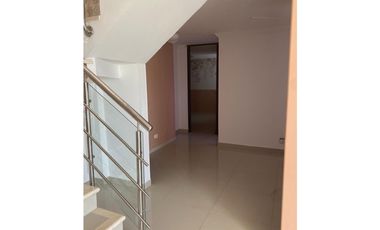 Arriendo duplex en Villacarolina