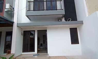 Rumah Dijual Cluster Karang Tengah Nego Strategis KPR