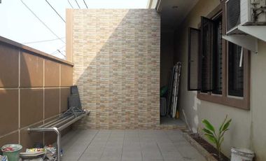 Jual Cepat Rumah Taman Kota Posisi Hook & Strategis Dekat Stasiun KRL