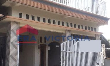 Rumah 2 lantai di Bundaran Sekartaji Kediri