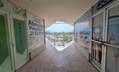 PLAZA COMERCIAL EN VENTA