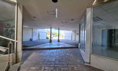 PLAZA COMERCIAL EN VENTA
