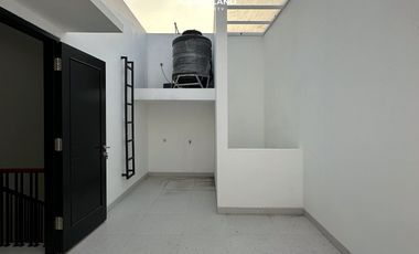 RUMAH BARU MODERN DALAM TOWNHOUSE DI AREA KOMERSIL PANCORAN TEBET