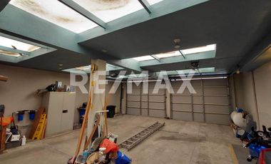 ¡SE VENDE HERMOSA CASA EN TIJUANA, COL. AEROPUERTO! - (3)