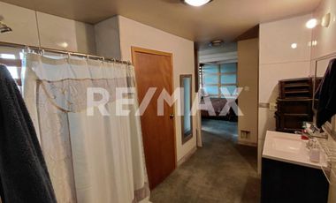 ¡SE VENDE HERMOSA CASA EN TIJUANA, COL. AEROPUERTO! - (3)