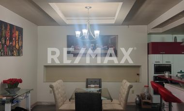 ¡SE VENDE HERMOSA CASA EN TIJUANA, COL. AEROPUERTO! - (3)