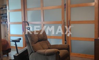 ¡SE VENDE HERMOSA CASA EN TIJUANA, COL. AEROPUERTO! - (3)