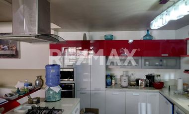 ¡SE VENDE HERMOSA CASA EN TIJUANA, COL. AEROPUERTO! - (3)
