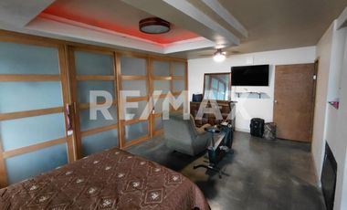 ¡SE VENDE HERMOSA CASA EN TIJUANA, COL. AEROPUERTO! - (3)