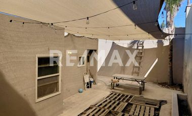 ¡SE VENDE HERMOSA CASA EN TIJUANA, COL. AEROPUERTO! - (3)