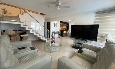 OPORTUNIDAD DE INVERSION CASA SEMI NUEVA EN VENTA MODERNA ZONA 3 DE MAYO