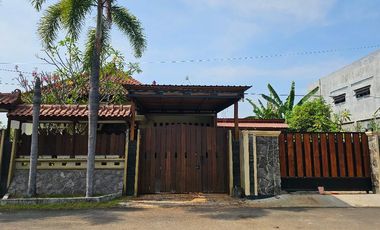 Dijual Rumah Tropis Asri & Mewah di Pusat Kota Tuban Jawa Timur