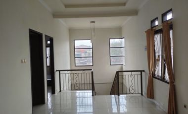 rumah bagus siap huni bebas banjir jalan lebar dekat 2 intu tol