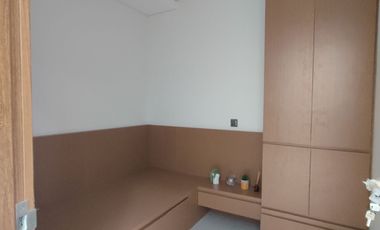 Rumah cantik 5 menit ke tol limo Depok