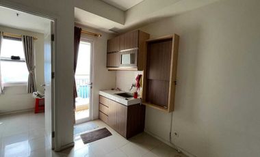 Apartemen 2 BR Lantai 15 Di Parahyangan Residence  Dekat Kampus
